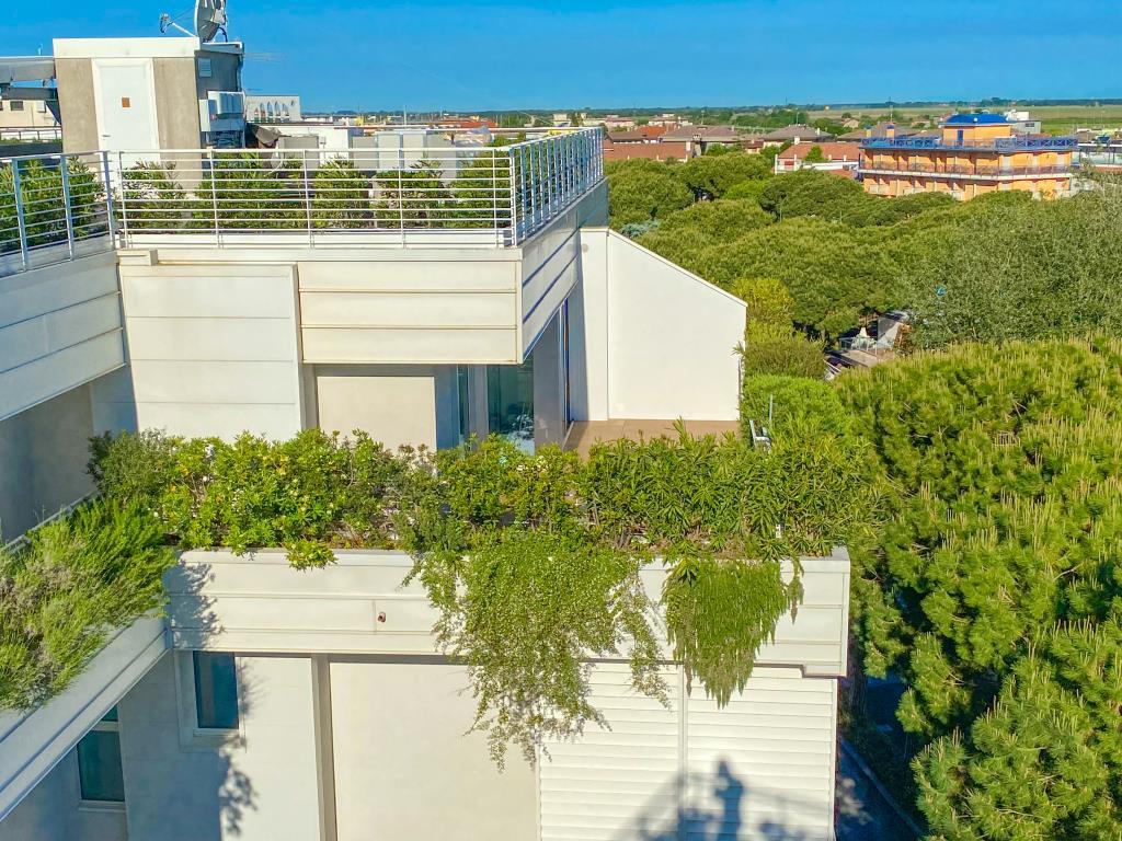 Schickes Penthouse mit Dachterrasse, Whirlpool