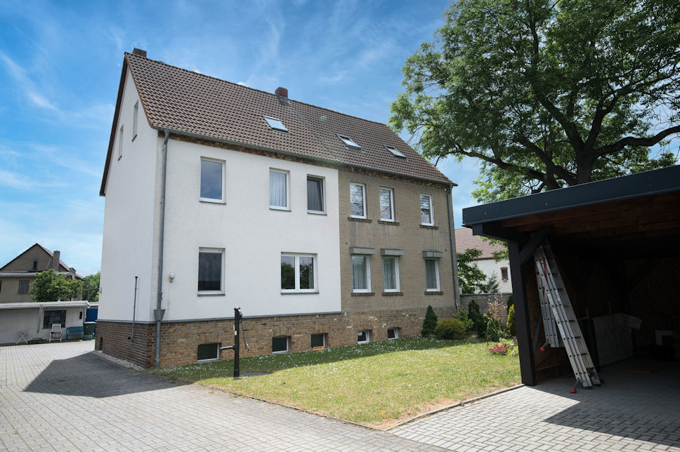 Kapitalanlage oder RAUS aus der Miete ! Gemütliche Doppelhaushälfte mit Garage und Garten !