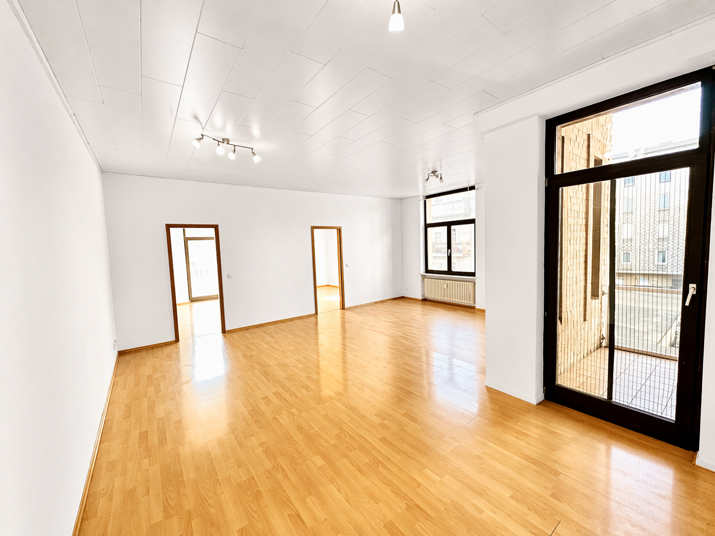 Attraktive 4-Zimmer-Wohnung in TOP-LAGE von Saarbrücken