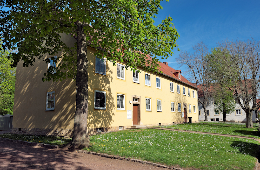 Paket mit 2 Wohnungen - für Kapitalanleger und Eigennutzer bestens geeignet !