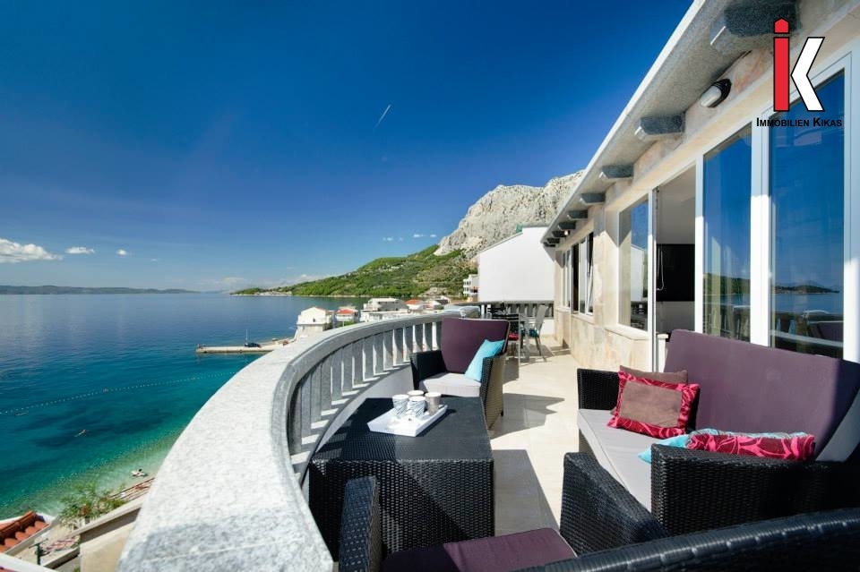 Einzigartiges Haus mit Meerblick!
Steinhaus mit 7 Apartments in Drasnice-Makarska