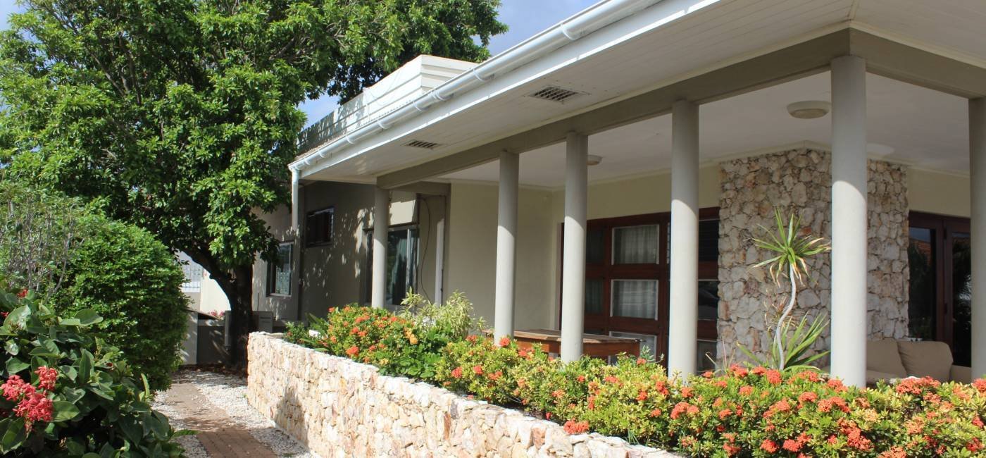 Villa Zu Verkaufen In Oranjestad , Aruba | Geräumiges 4-Schlafzimmer Anwesen Mon Plaisir