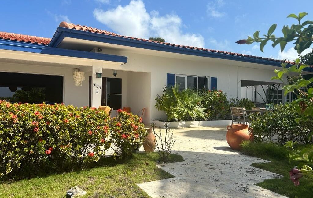 Villa Am Strand: Erleben Sie Die Eleganz Der Küste Von Malmok