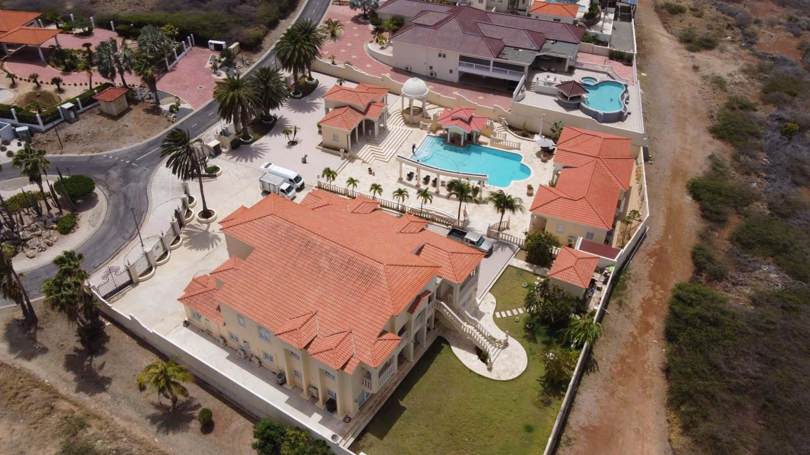 Luxuriöse Villa Zu Verkaufen In Aruba 'S Premier Golf & Country Club Community