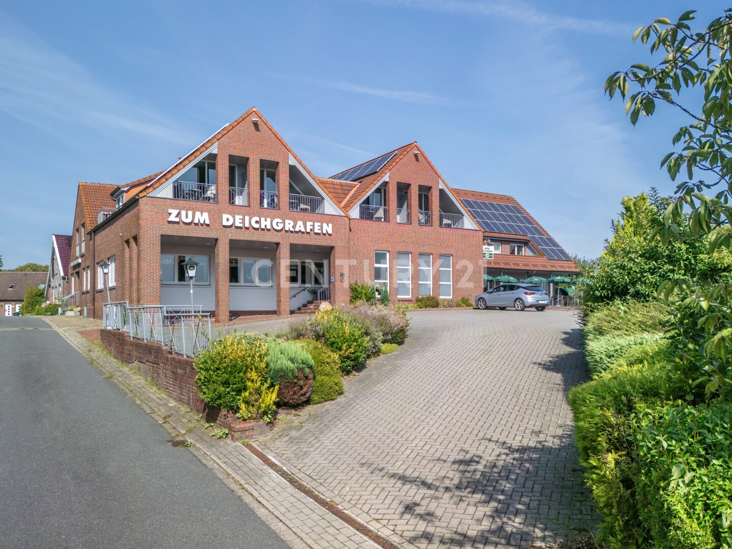 Alteingesessener Familienbetrieb mit Restaurant und Hotel an der Küste