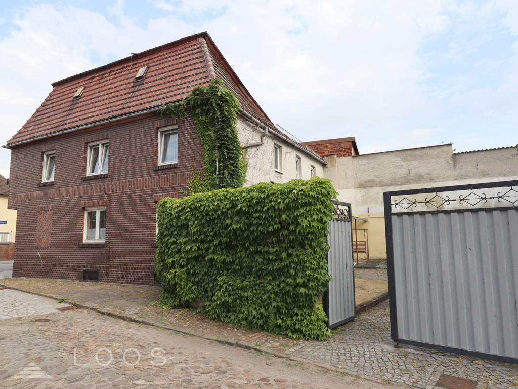 210 m², 7 Zimmer, 2 Bäder: Sonnewalde wartet auf seine nächste Familie