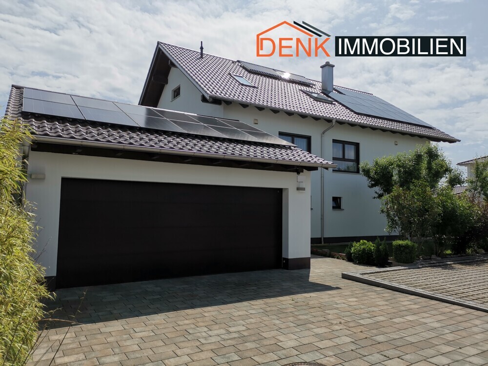 *Anspruchsvolles Wohnen ( EFH plus ELW im DG )