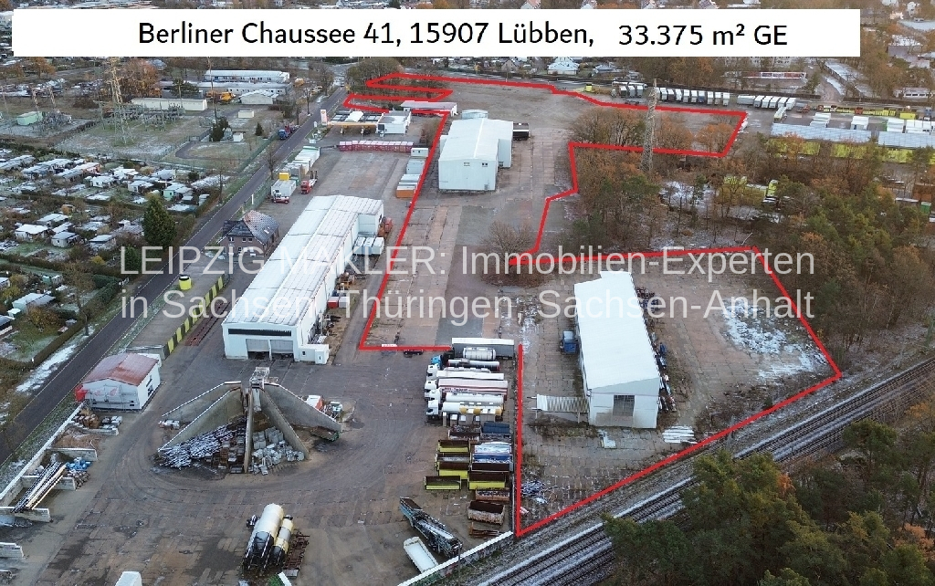 ZU VERKAUFEN: Ehemaliges Produktionswerk zur Herstellung von Betonsteinen auf großem Gewerbegrundstück