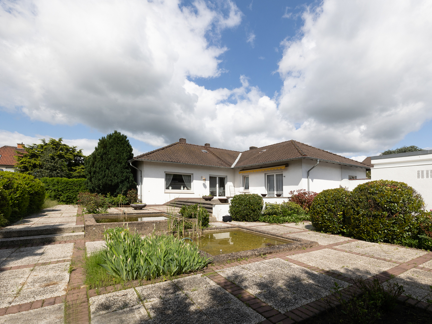 Ein Winkelbungalow zum Verlieben – durchdacht und mit viel Platz für die Familie!