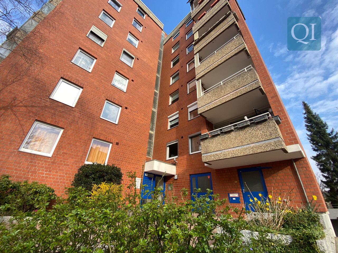 QI: Stadtnah, ruhig, im Grünen – moderne 3-Zimmer-Wohnung mit Balkon zum Wohlfühlen