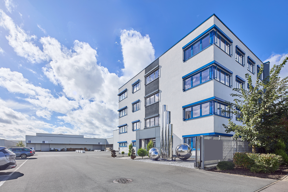 Moderne Produktions-, Lagerflächen ab 730 m² und  Büroflächen ab 232 m² mit erstklassiger Ausstattung.