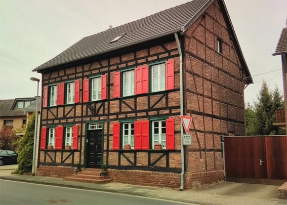 Denkmalgeschütztes Einfamilienhaus mit großem Garten in Erftstadt-Friesheim