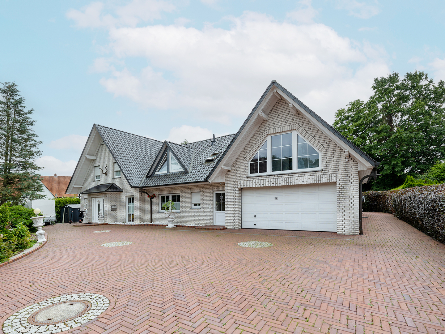 294 m² Wohnluxus auf 1.500 m² Traumgrund – Exklusives Einfamilienhaus in Bestlage von Lemförde