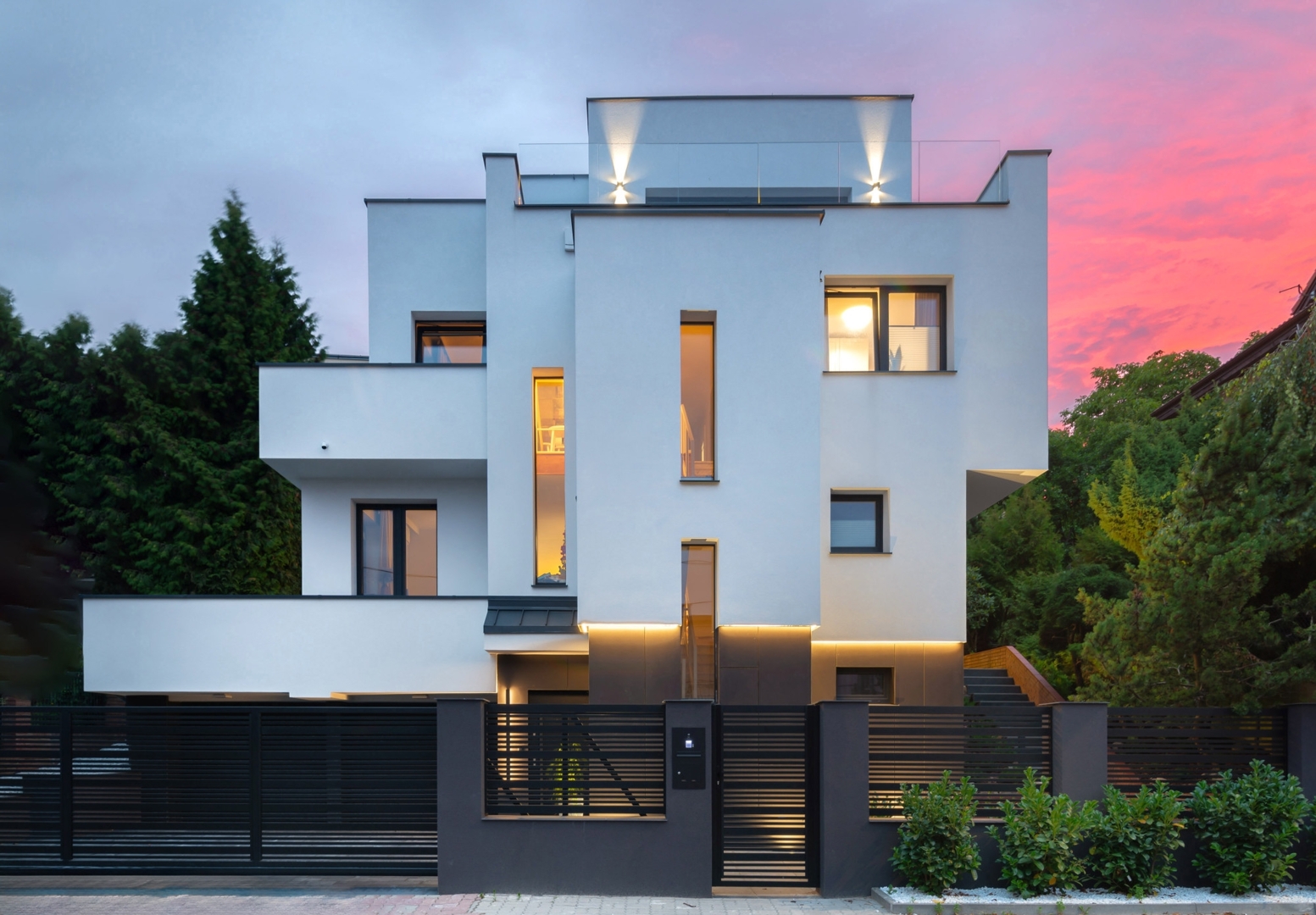 DESIGNHAUS-UNIKAT DER SUPERKLASSE MIT BLICK AUF DIE DANZIGER BUCHT