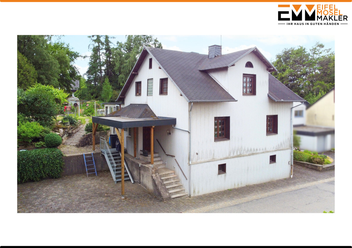 Sanierungsobjekt mit Garten