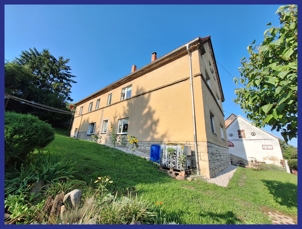 3 Familienhaus mit großem Grundstück