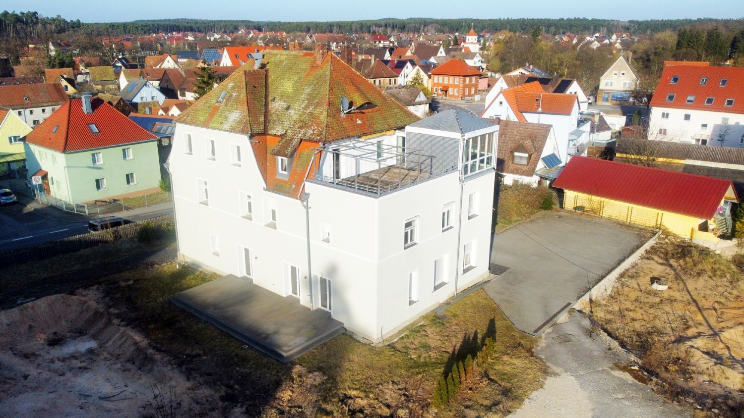 Repräsentatives 3-Familienhaus mit Entwicklungspotenzial in Roth-Eckersmühlen