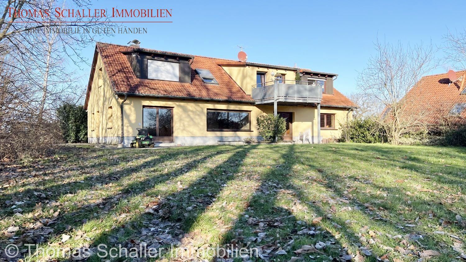 Zweifamilienhaus mit großem Grundstück in Beerbach bei Lauf an der Pegnitz