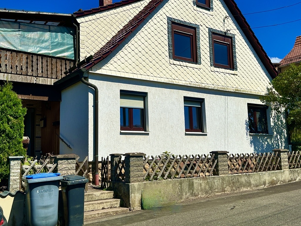 Die Chance zum Eigenheim in ruhiger Lage !