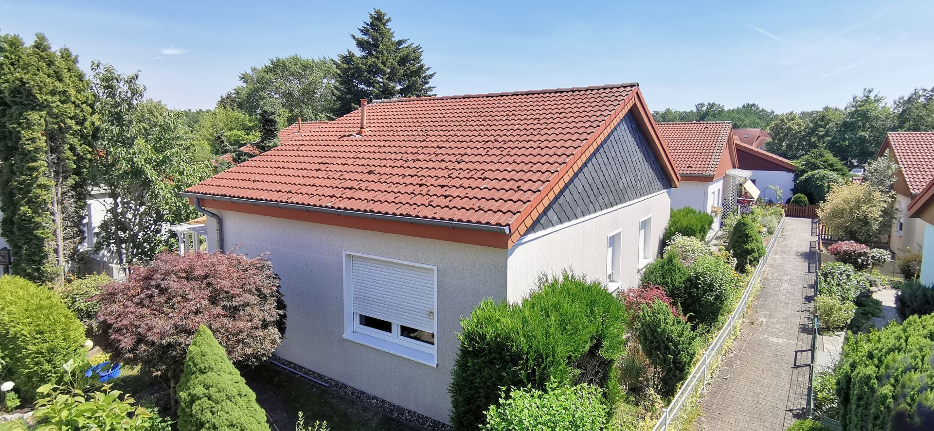 Eigenes Zuhause mit überschaubarem Garten in Freienbrink