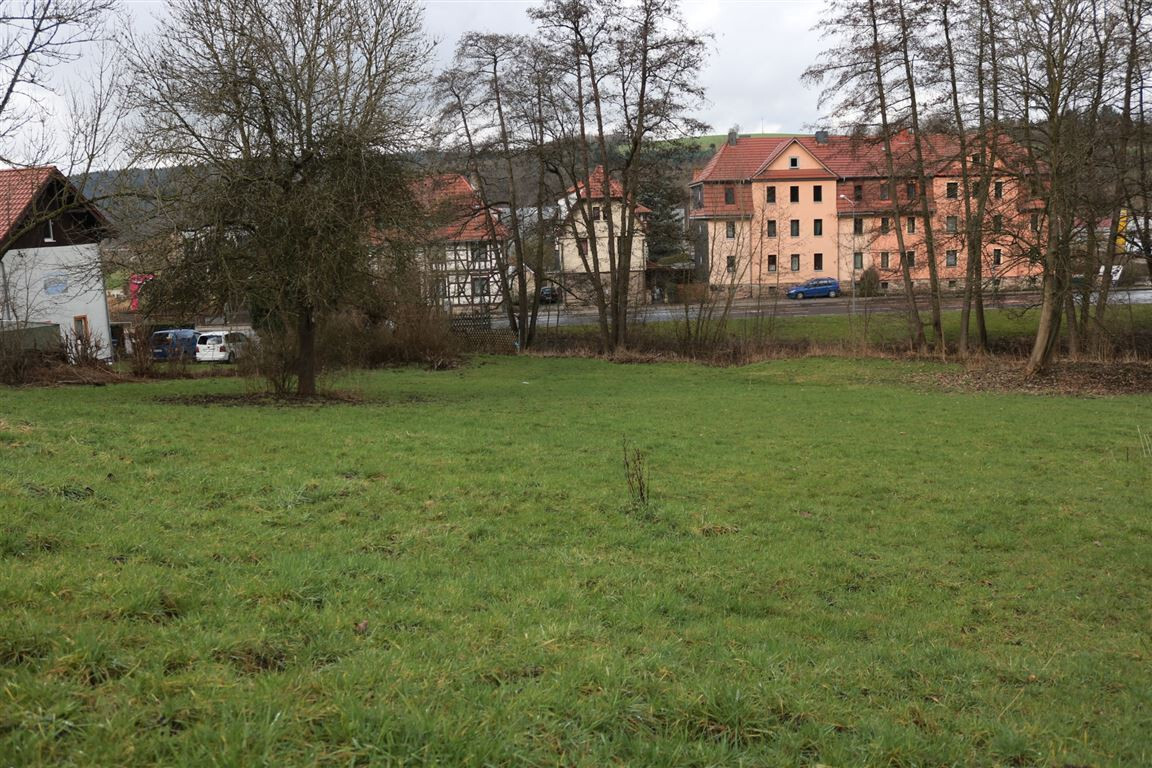 Die Lage macht einiges möglich - Platz für Großes ! Zentral -  unweit der Viba Nougatwelt !