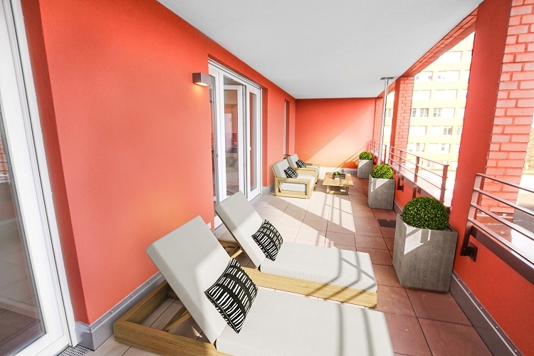 RAUMRIESE - PERFEKTER GRUNDRISS FÜR BUSINESS-WGs LYONER QUARTIER NIEDERRAD