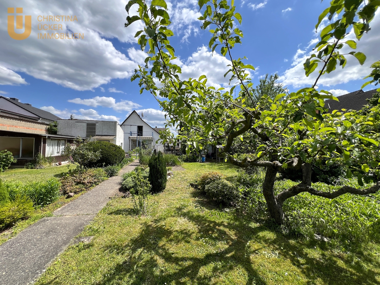 Freistehendes EFH mit Garten und viel Potenzial - unmittelbar am Main in Hainburg/ Klein-Krotzenburg