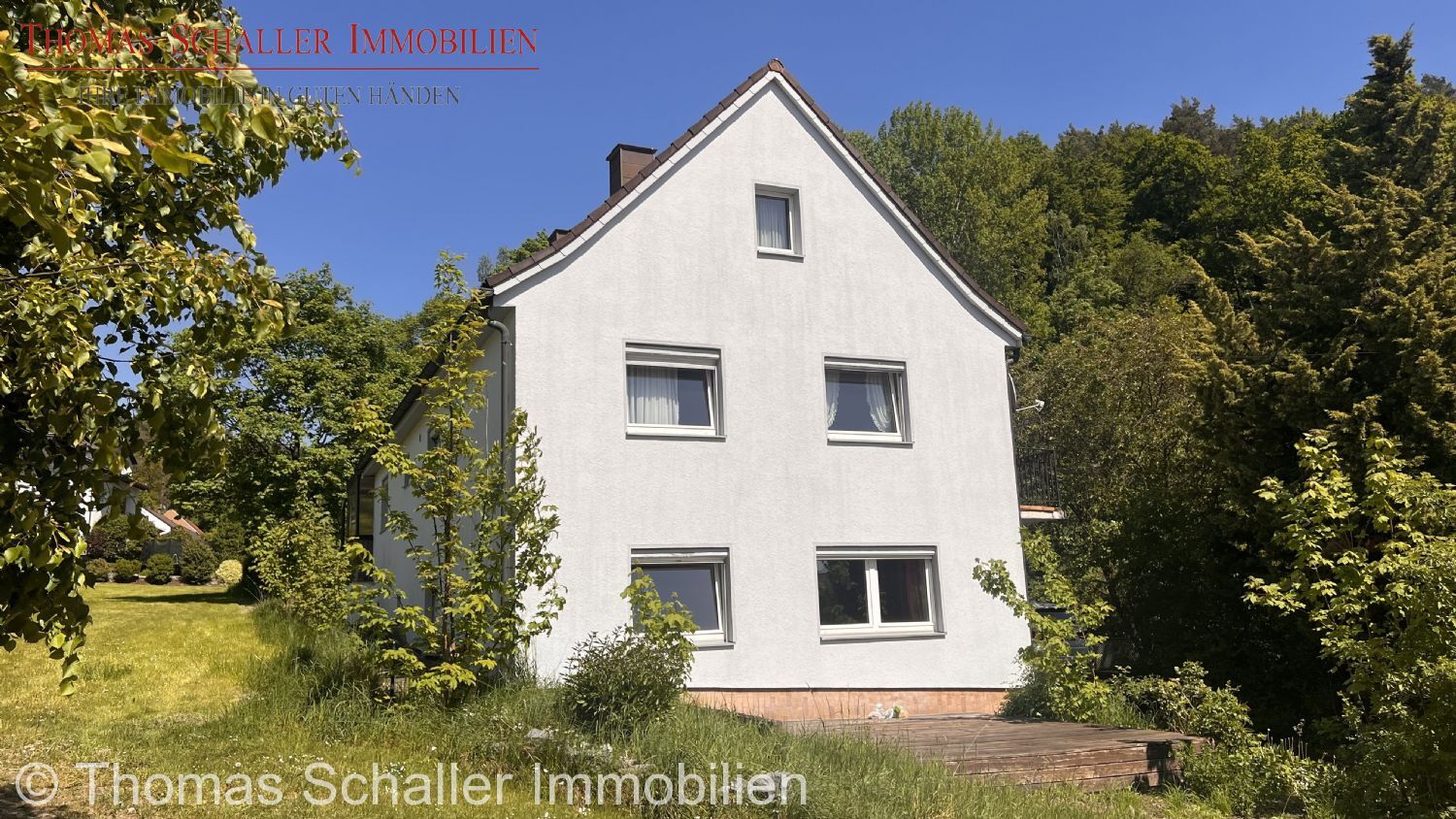 Zweifamilienhaus mit Scheune, großem Grundstück und viel Potenzial - Idyllisch wohnen bei Bayreuth