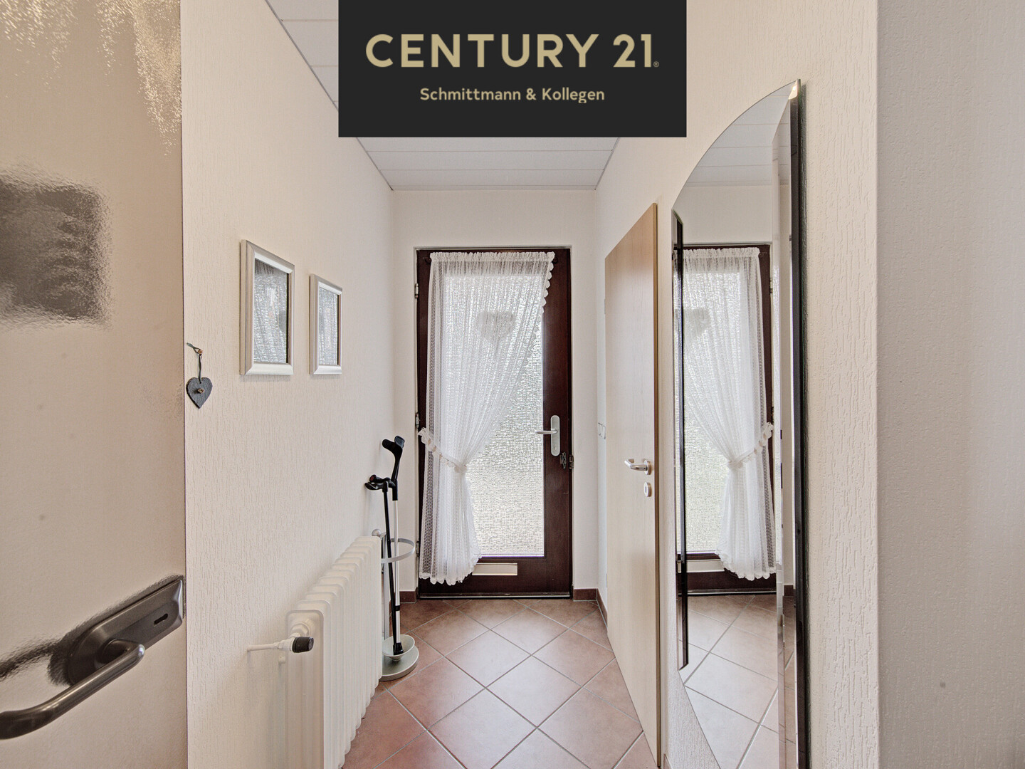 Willkommen Zuhause! Machen Sie es sich gemütlich!