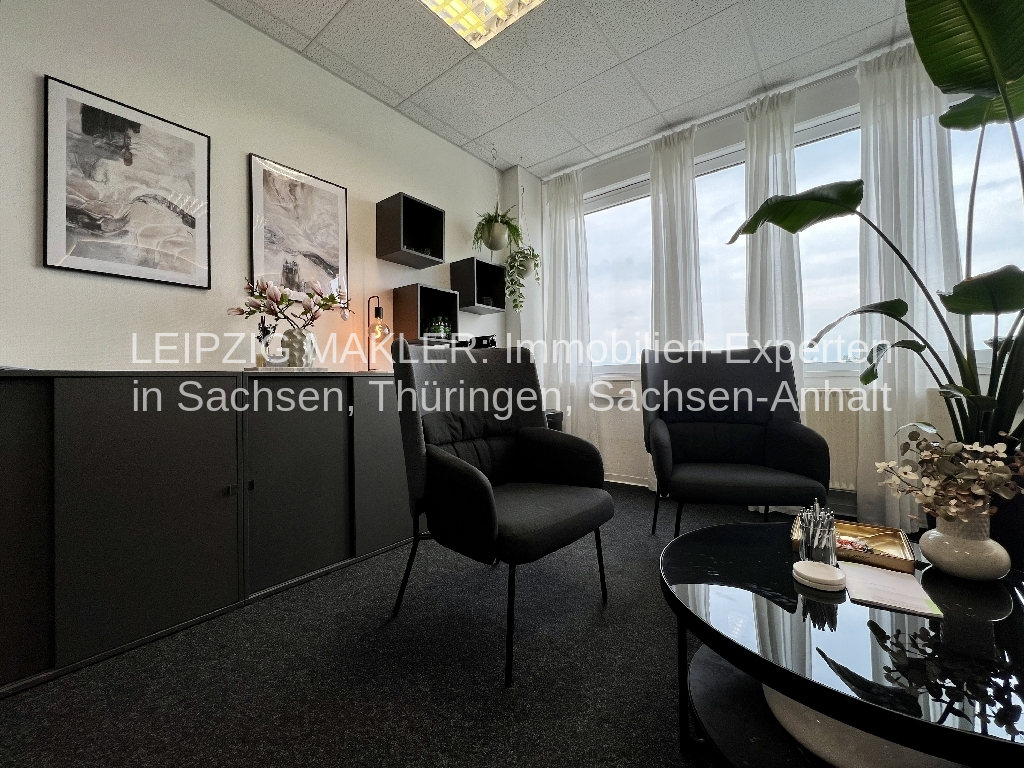 Frisch sanierte Büroräume mit Empfangsbereich, Lagerräumen und vielen Parkplätzen in der Maximilianallee 13 in Leipzig-Nord