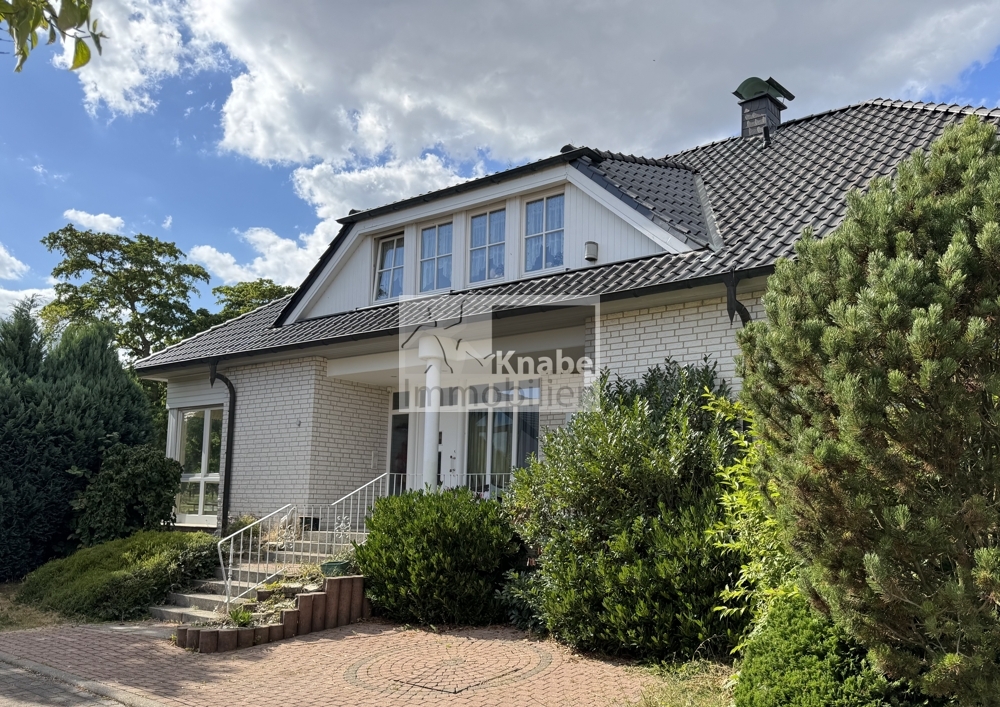 Ein Zuhause, das mehr kann: Wohnen, Arbeiten & Leben in Harmonie!