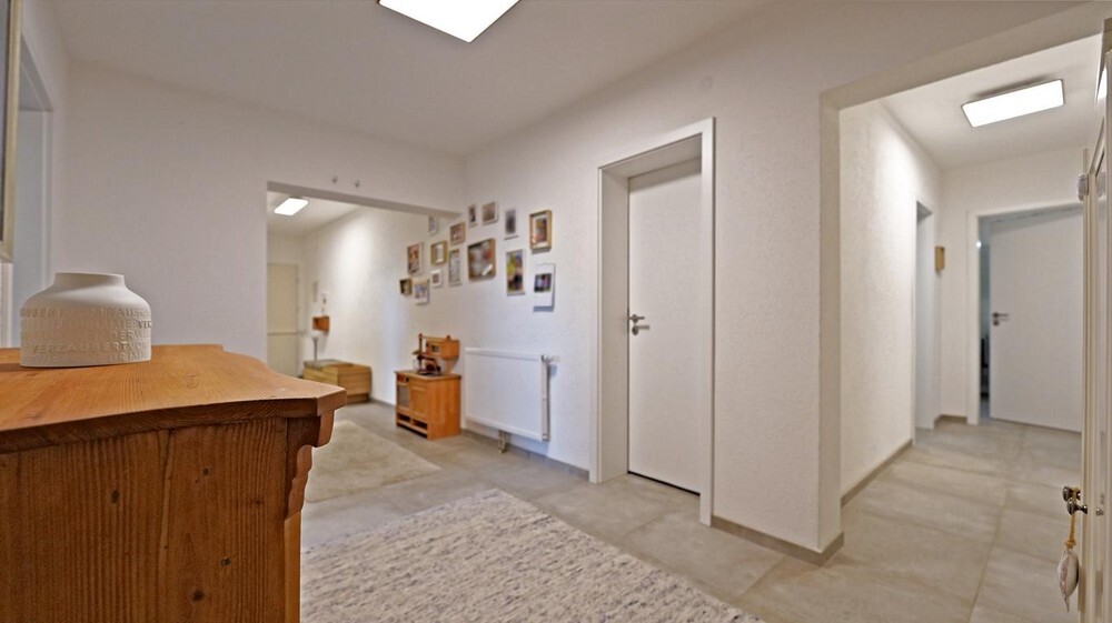 Modernes Wohngefühl - ein Traum in 4,5-Zimmern mit sehr großen Balkon & Garage u.v.m.!