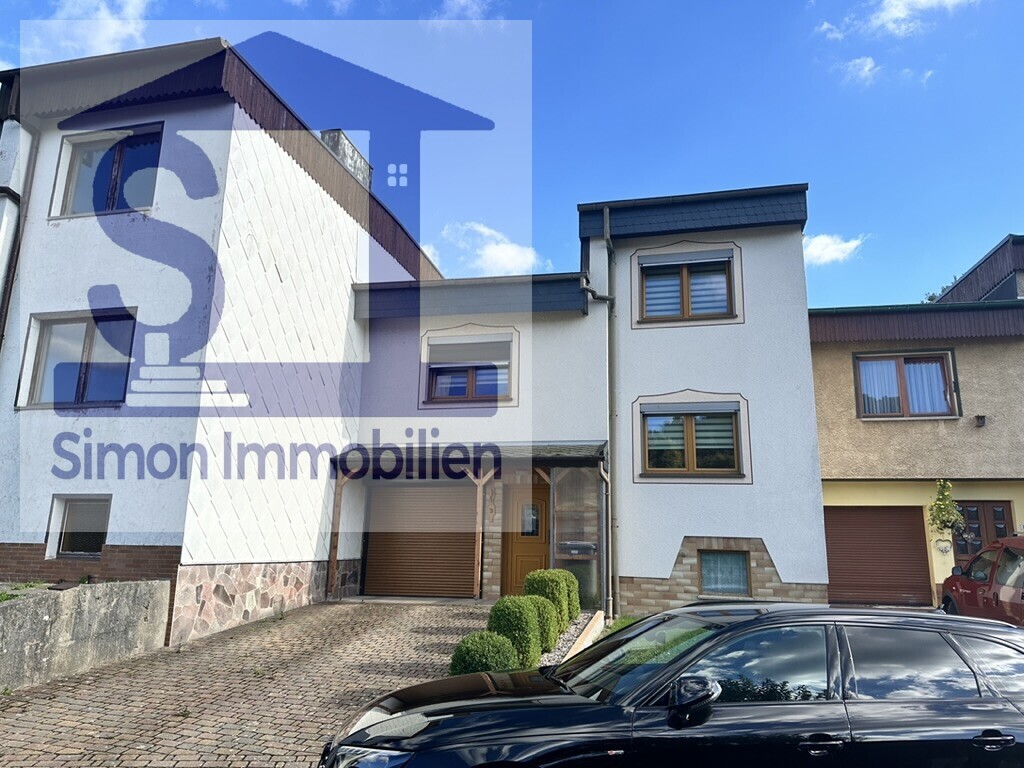 Raumwunder mit Wintergarten  und 2 Garagen - ideal für die Familie
Zentral und ruhig gelegen -  Immobilie in Schmalkalden