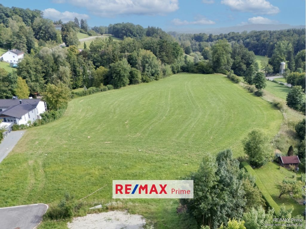 Hier beginnt Ihr Wohntraum – Sonniges Grundstück in bester Lage