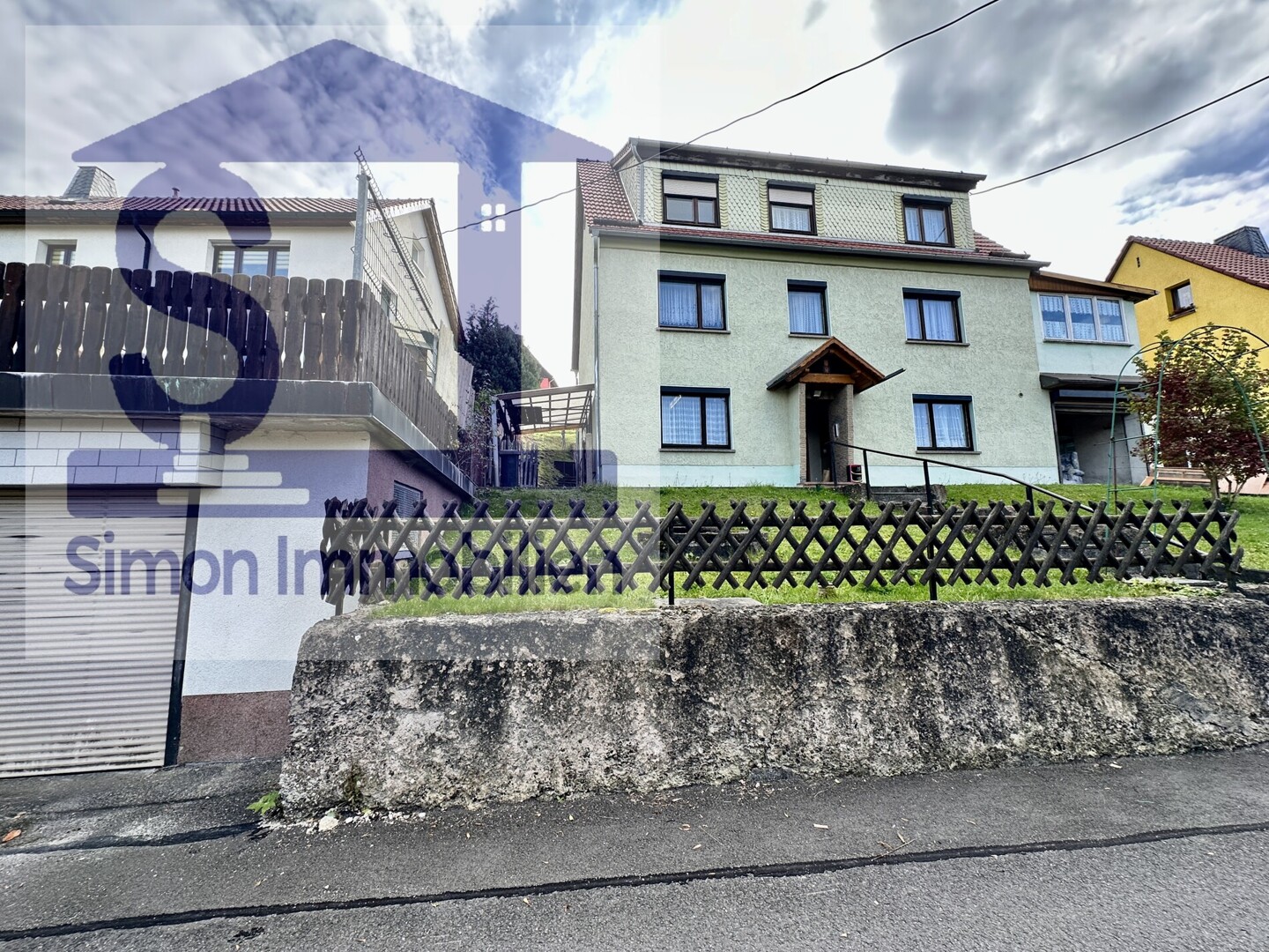 Familien aufgepasst !Traumlage trifft Wohnfreiheit - Haus mit Garten, Garage und Wintergarten in Steinbach - Hallenberg