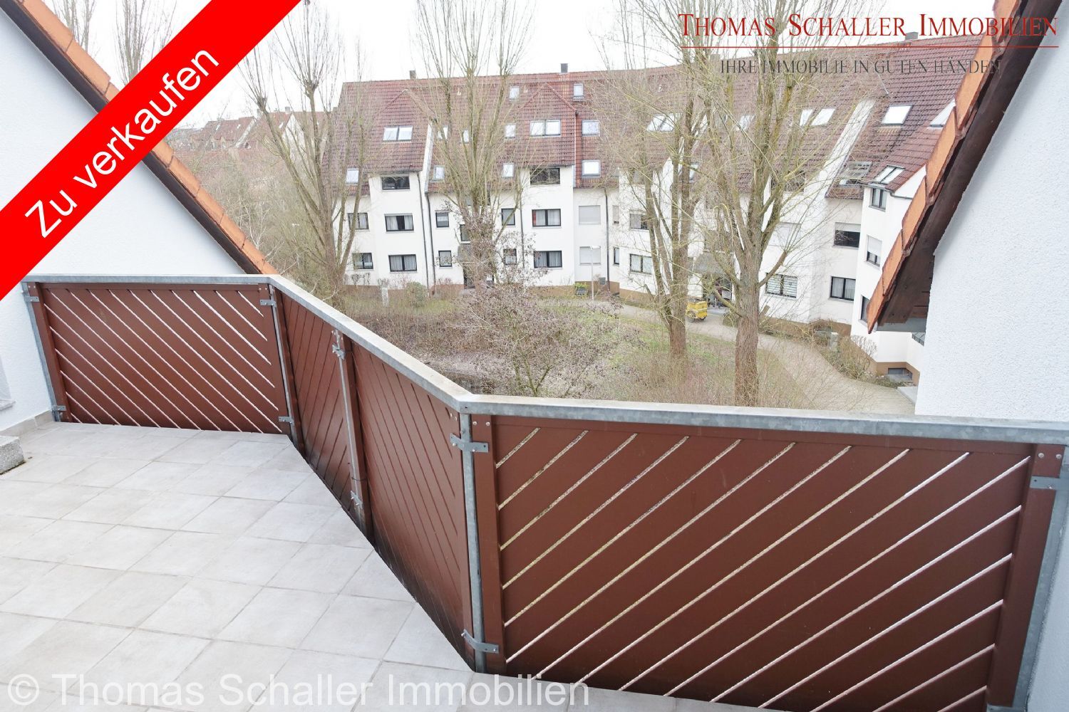 BEZUGSFREI - Tolle 3,5 Zimmer-Wohnung mit großen Süd-Balkon und Garage im Herzen von Herzogenaurach