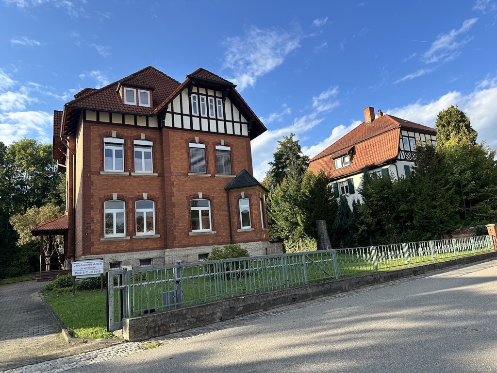 Unser Juwel  mit vielen Nutzungsmöglichkeiten- Stilvolle Gründerzeitvilla in TOP Lage von Schmalkalden - Top Immobilie in Schmalkalden