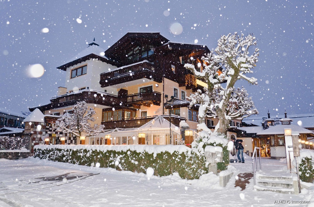 Traditionscafe im Zentrum Kirchbergs - Bezirk Kitzbühel
