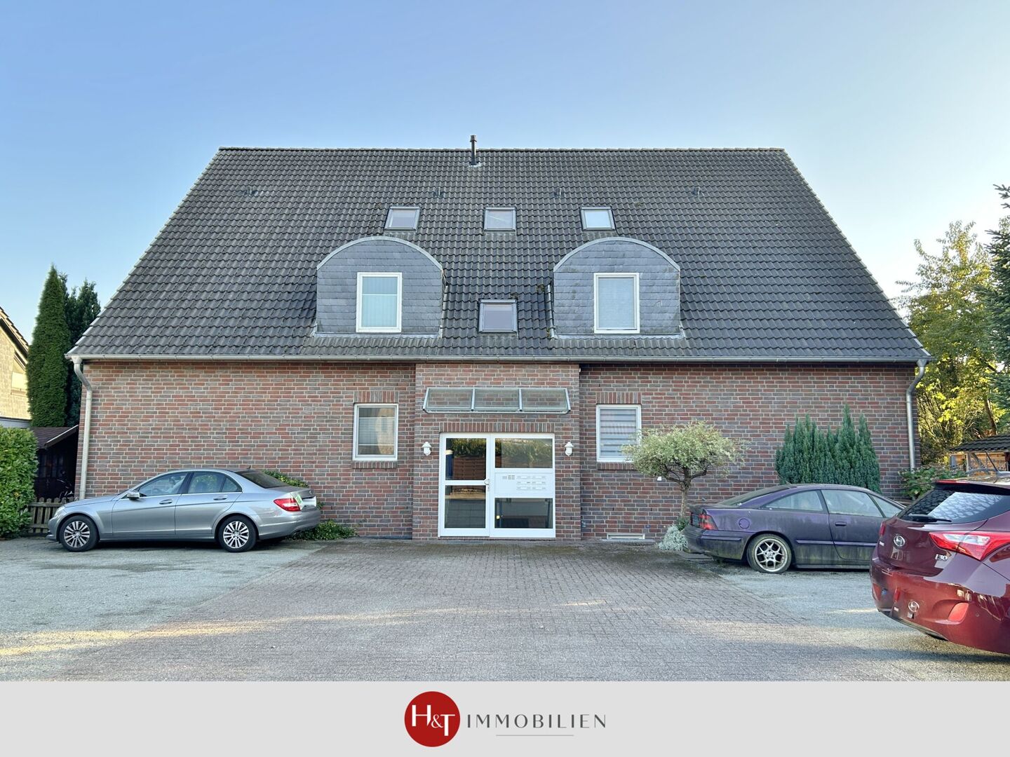 Eigennutzer aufgepasst: helle Maisonette mit Balkon und zwei Bädern!