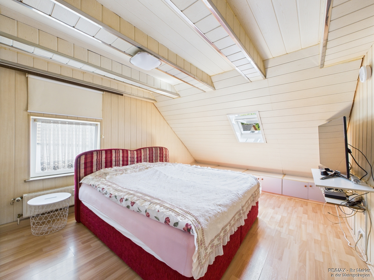 Viel Platz für die Familie - Zweifamilienhaus mit 9 Zimmern