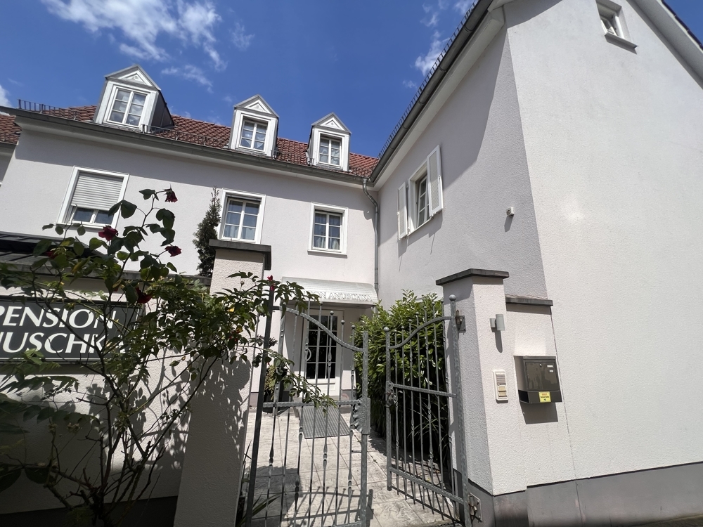 Gemütliche Pension mit 16 Appartements und Frühstücksraum unweit Schloss Biebrich