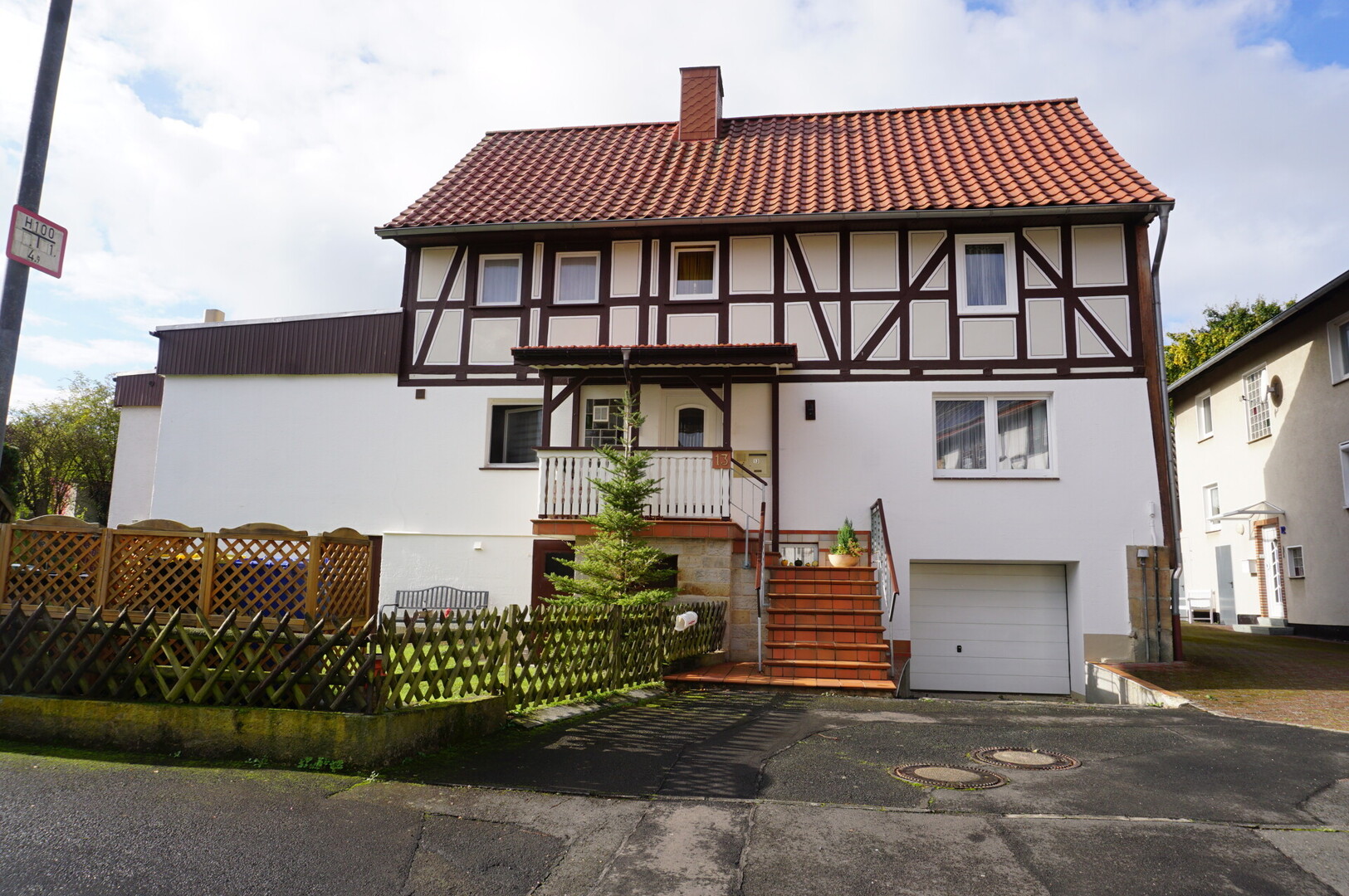 Großzügiges Haus für eine Familie mit Kindern. Keine Käuferprovision!