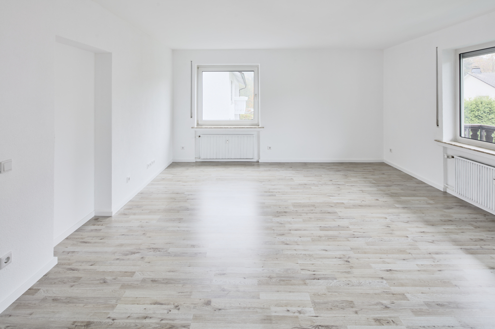 Modernisiert: 111 m² Erdgeschoss-Wohnung mit Garten & Balkon