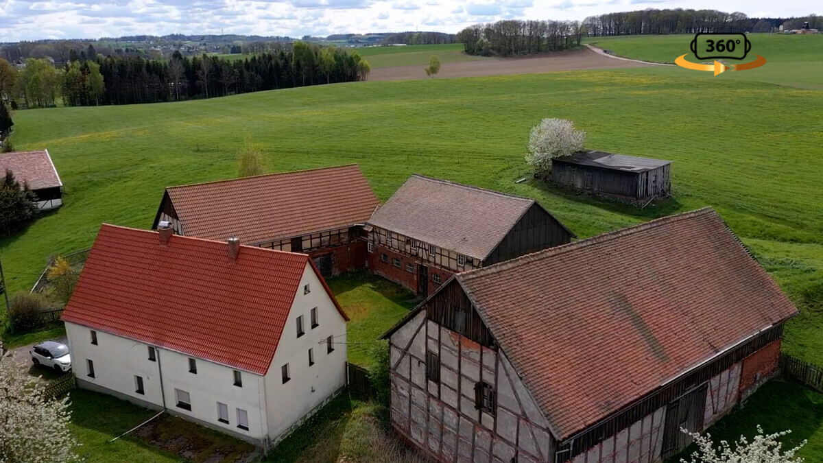 Ein Ort zum Ankommen – Denkmalgeschützter Vierseitenhof mit Seele und Geschichte