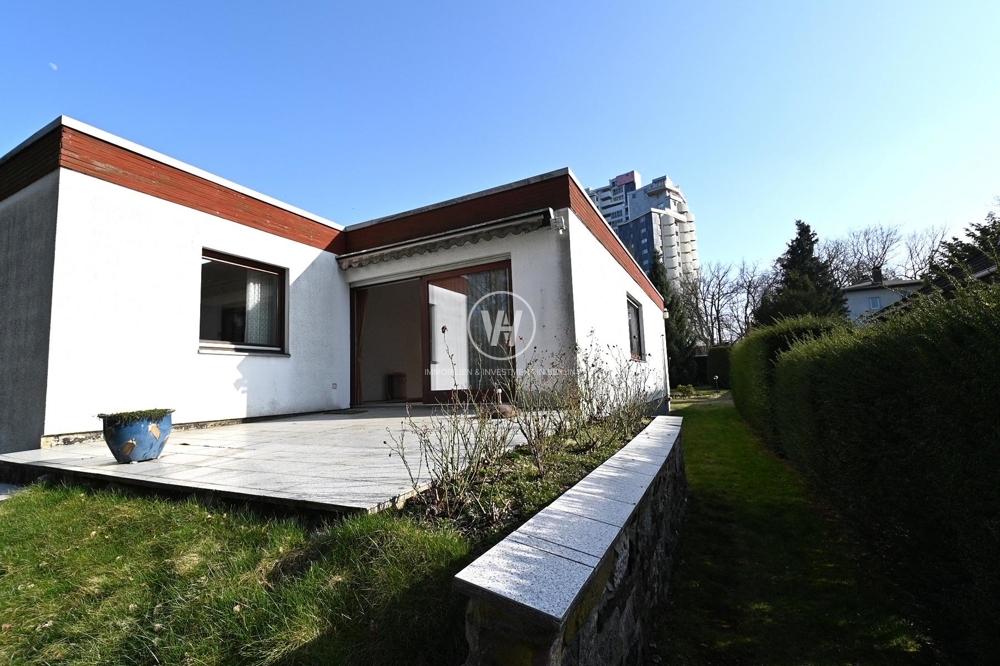 Bungalow mit viel Potential und Platz am Naturschutzgebiet