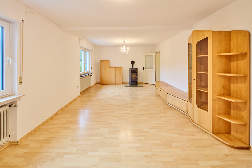 Zweifamilienhaus: Grünes Paradies mit 4.000 m² Grundstück