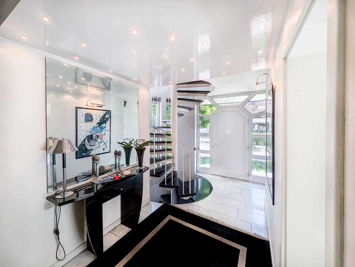 Exklusive Eigentumswohnung mit ca. 600 m² Grundstück - Beste Lage in Dortmund Süd / Lücklemberg