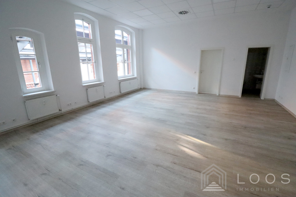 Atelier-Charakter in A-Lage: 60 m² Büro in der Marktpassage