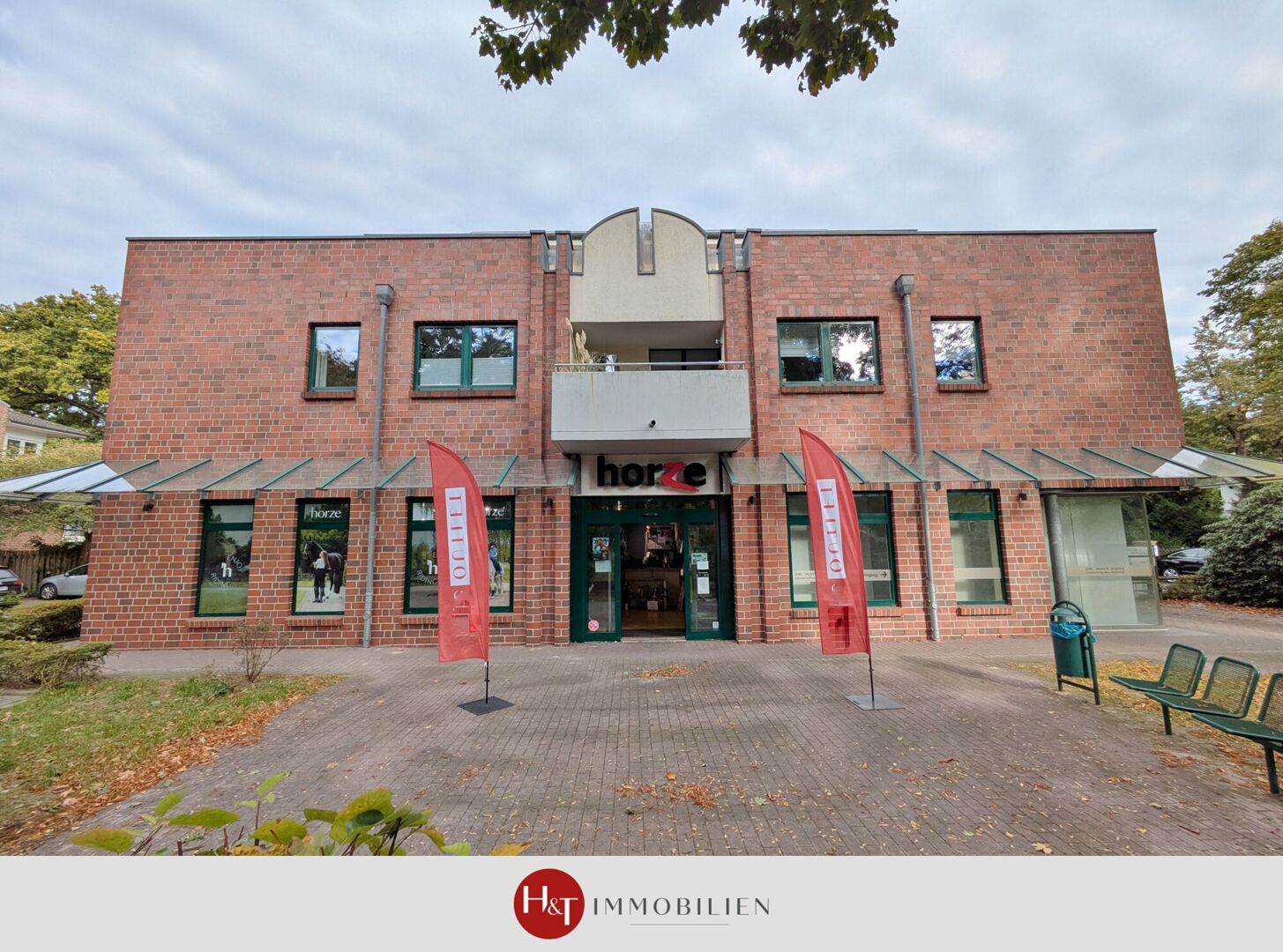 Großzügige Flächen und Parkmöglichkeiten in erstklassiger Lage in Oberneuland!