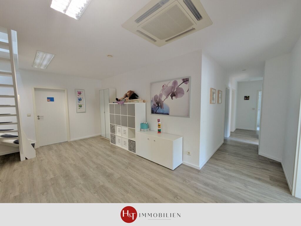 Großzügige Büroetage in zentraler Lage!